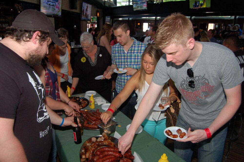 Image for Curious Craft Beer Bash Coming Back to Mahoney's During Chicago Craft Beer Week