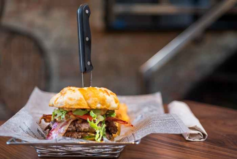 Broken Barrel Bar for Broken Barrel Bar Now Open in Lincoln Park