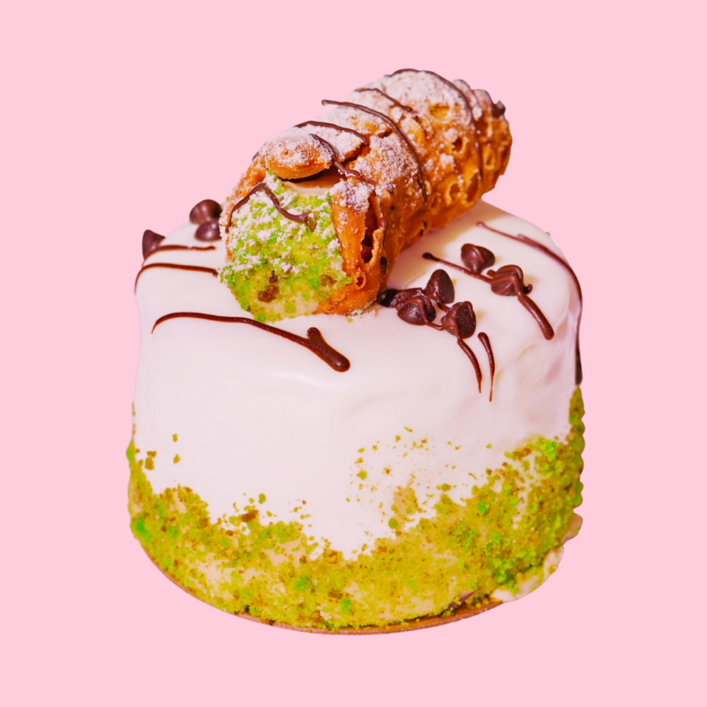 Cannoli Mini for CFM Asks: Tianna Gawlak, Owner and Operator of The Bakery Box, a bakery ATM in River North