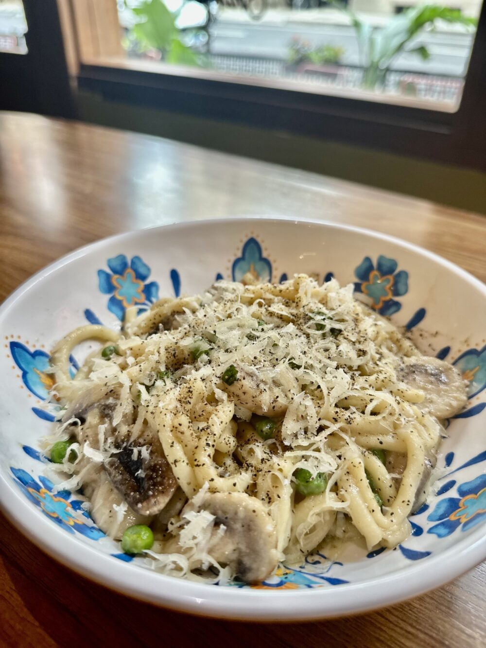 Cacio E Pepe for Where to Dine During the 2023 Chicago Marathon