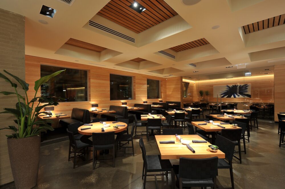 Cantina Laredo DiningRoom2 for Valentine's Day Dining at Cantina Laredo