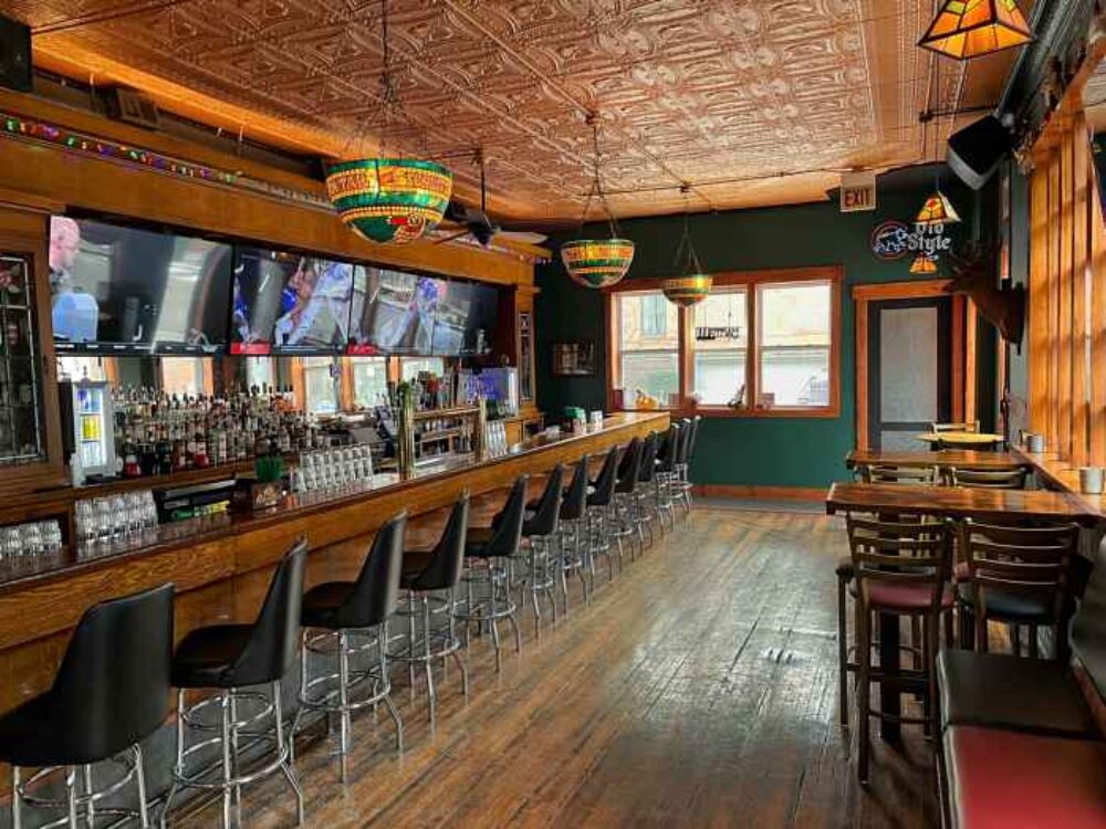 Codys Interior 5 for Cody’s Public House Hosts All You Can Eat Crawfish Boil