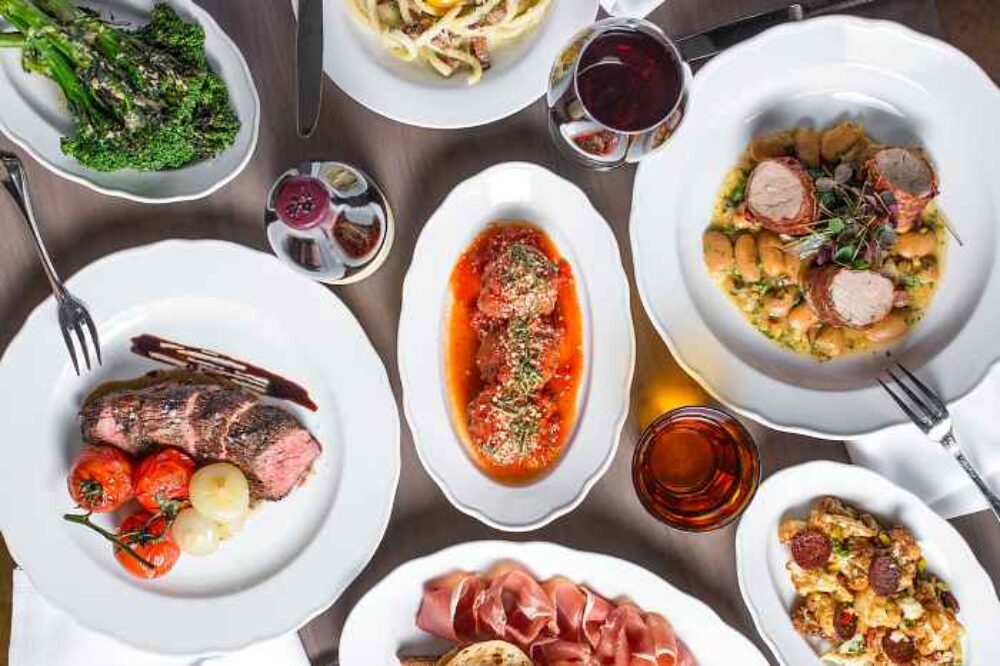 Feature Combo for Where to Eat & Drink Near Lollapalooza 2023