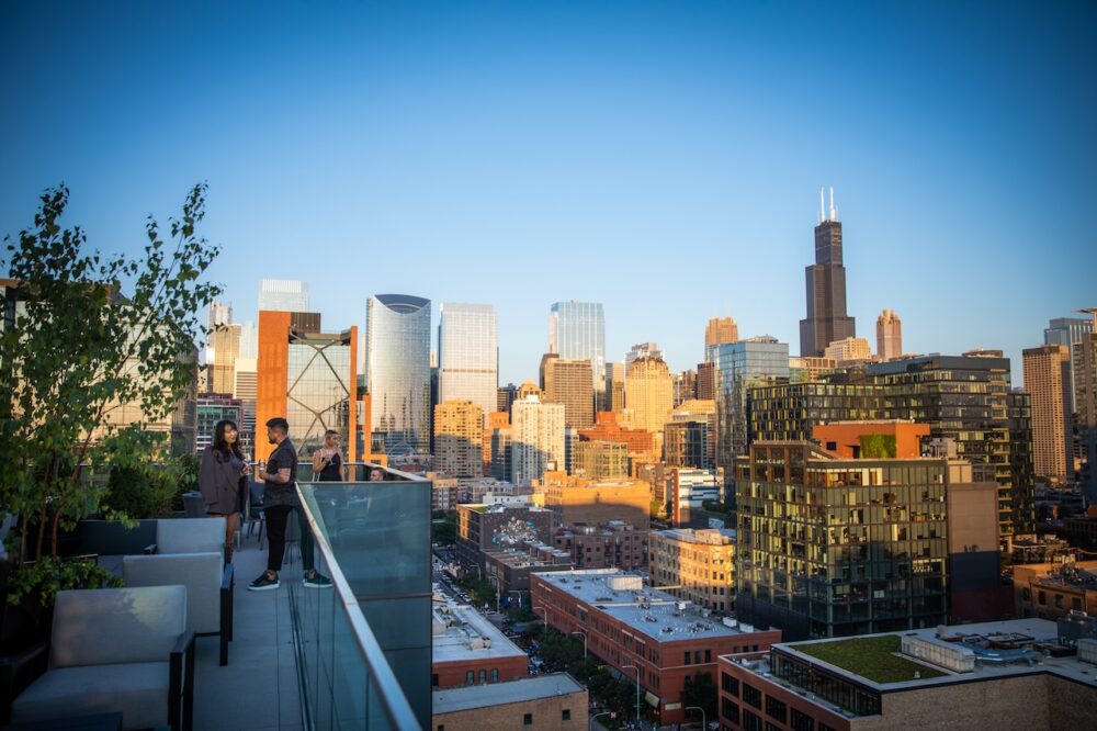 Moet Hennesy Paradis Fioretta Rooftop 0151 1620 2 for 2025 St. Patrick's Day Festivities Around Chicago