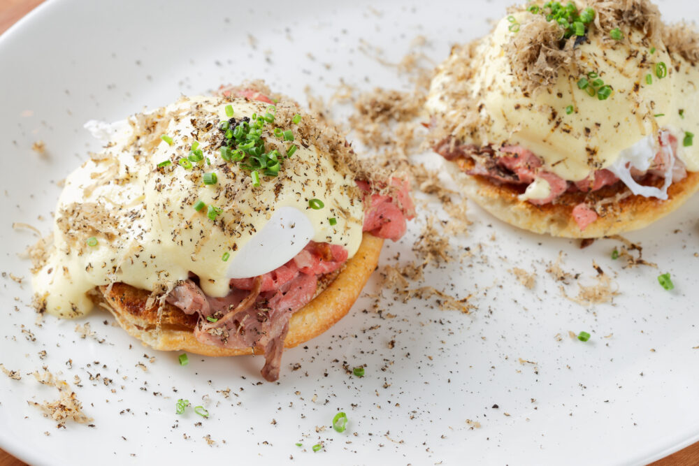 Prime Rib Benedict 1 for Black Out Wednesday and Black Friday Events and Eats in Chicago