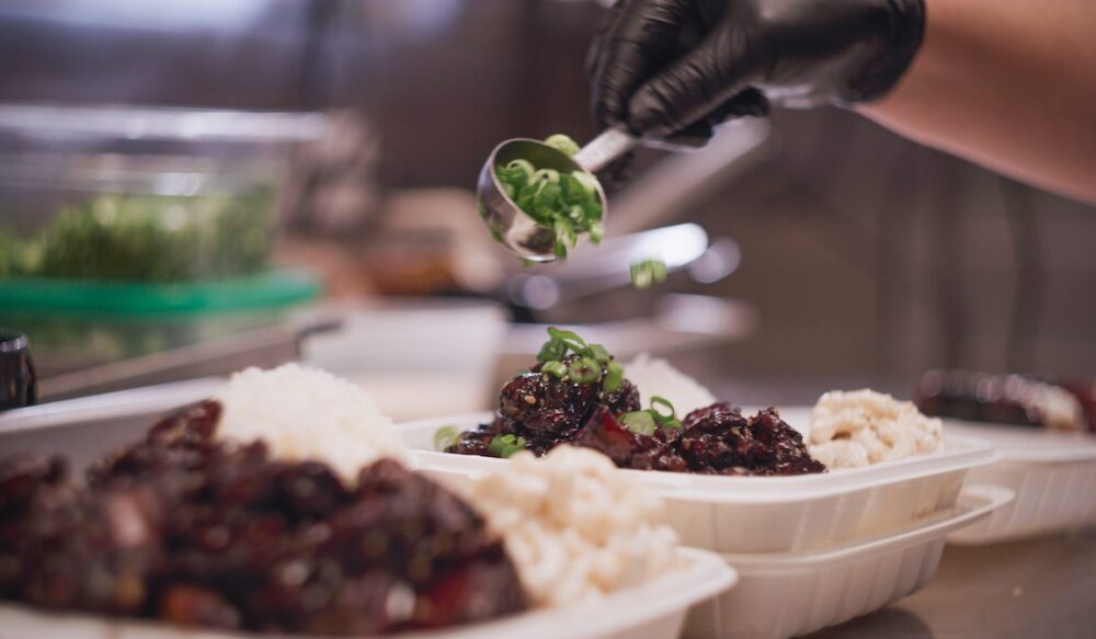 The Honolulu Chicken at Hawaiian Bros savory chicken infused with fresh garlic, green onions, and sesame. (Photo courtesy of Kitchen United Mix) for CFM Asks: Atul Sood, Chief Business Officer of Kitchen United Mix, a Ghost Kitchen That's Meant to be Seen