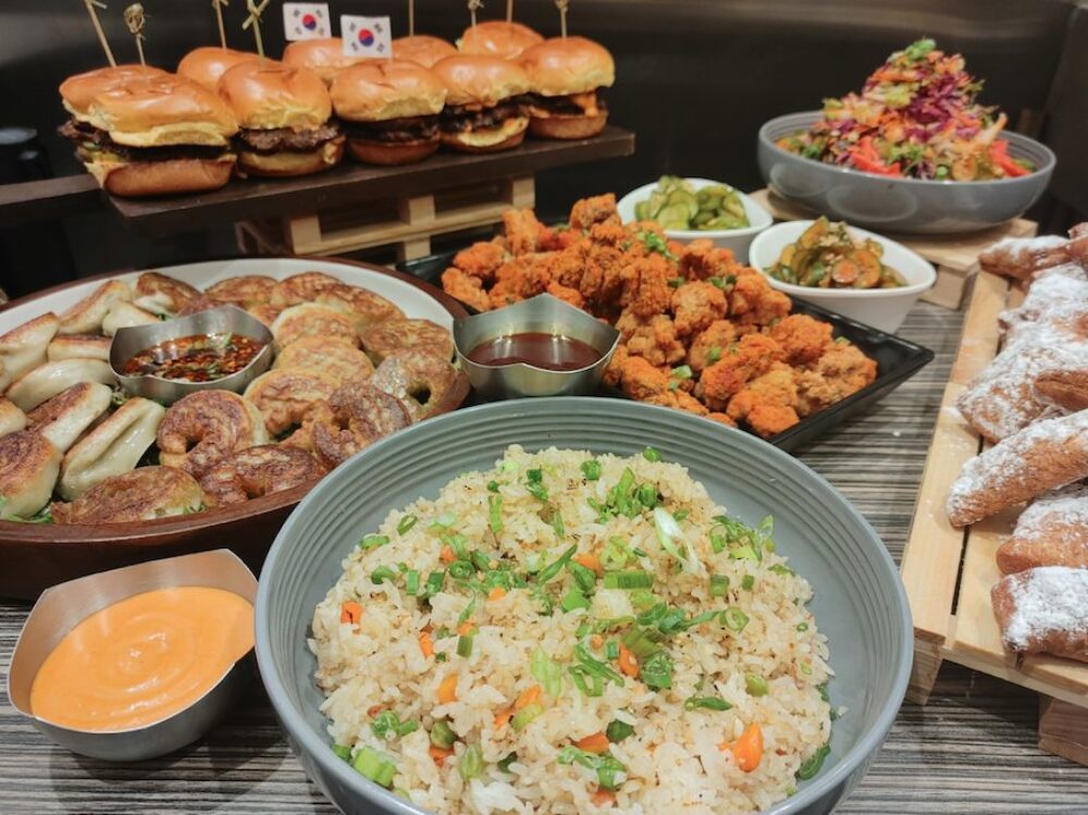 Miki's Park Friendsgiving Basket (Photo courtesy of Miki's Park) for Enjoy a Thanksgiving or Friendsgiving Feast at These Chicago Restaurants
