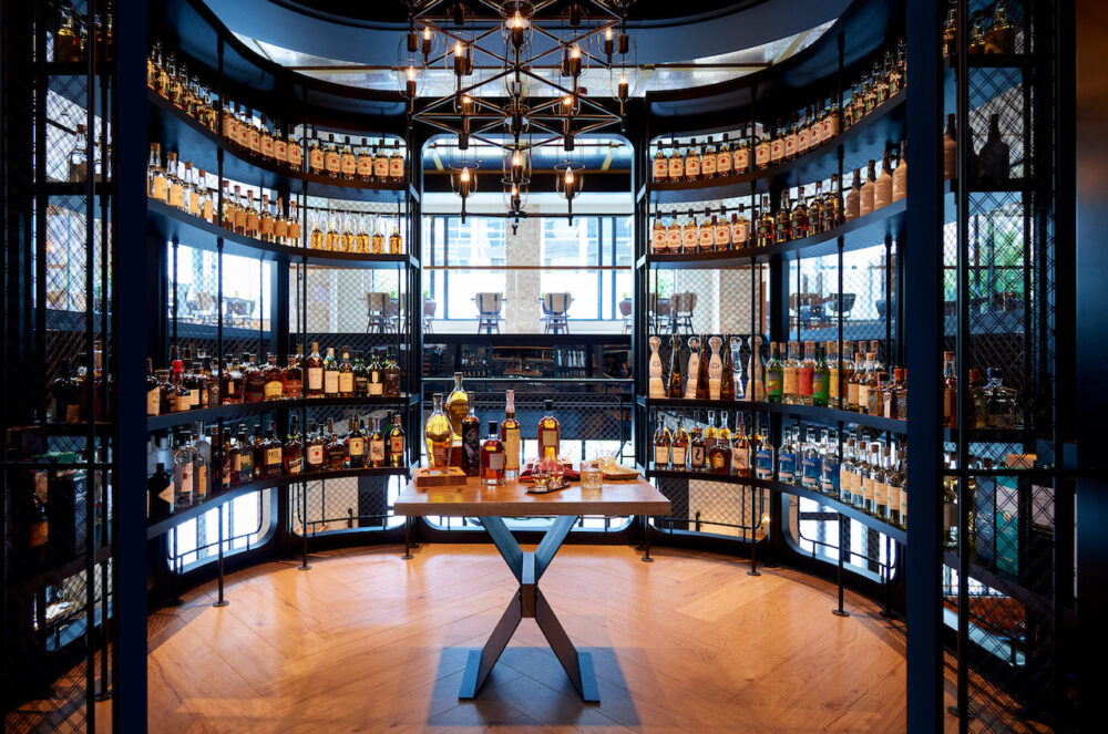 Yardbird Chicago Bourbon Room 10 22 253 D 3 for Chicago Restaurants That Are Turning Up the Romance for Valentine's Day 2024