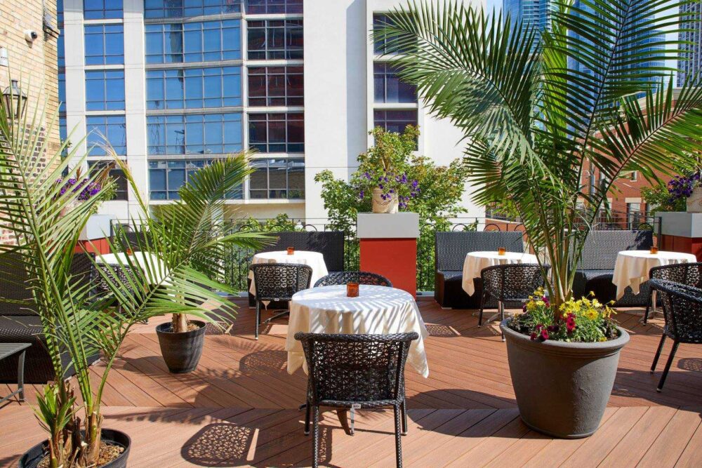 Cfh Veranda for "Veuve on the Veranda" at The Chicago Firehouse