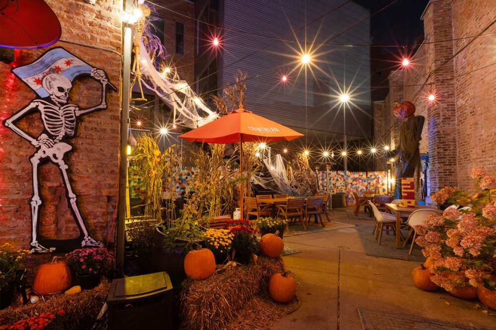 All photo credits: The Dandy Crown for "Never Trust the Living" Halloween Pop up Bar Returns to The Dandy Crown in River West