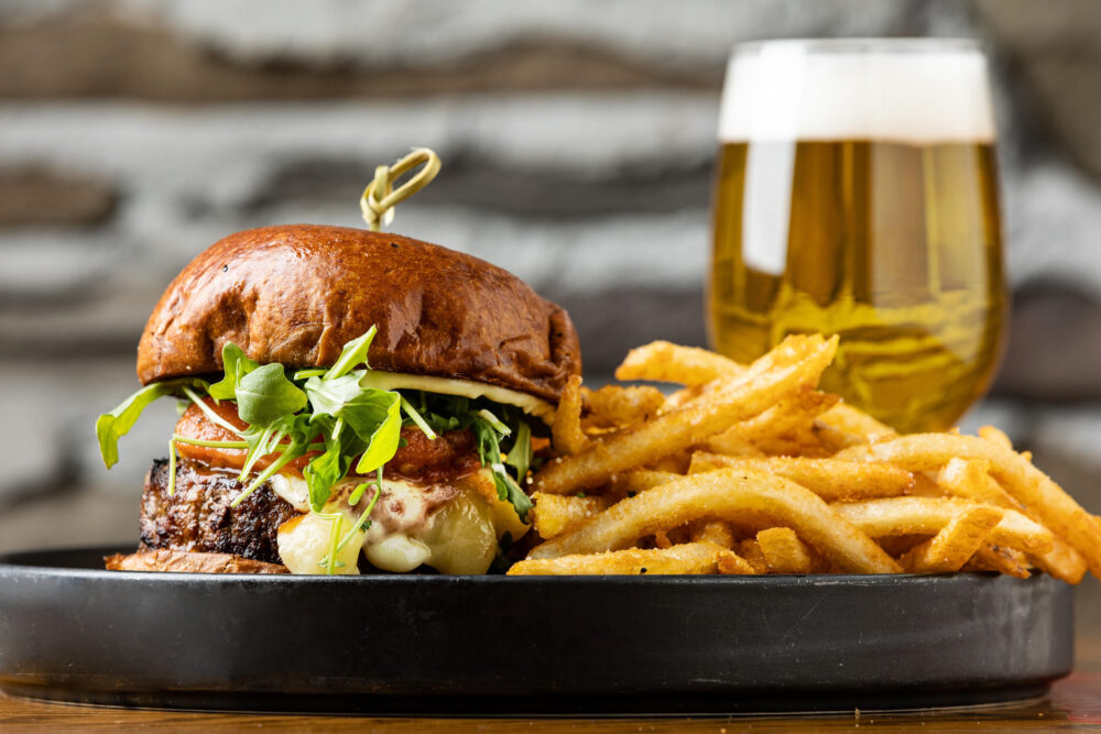 Erickleinberg 20220216 Davanti High 0066 for Celebrate National Burger Day at Chicagoland Restaurants and Bar, August 25th