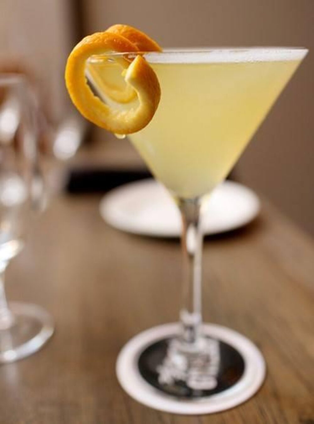 vip for Del Frisco's Launches Wednesday Night Del ight Happy Hour