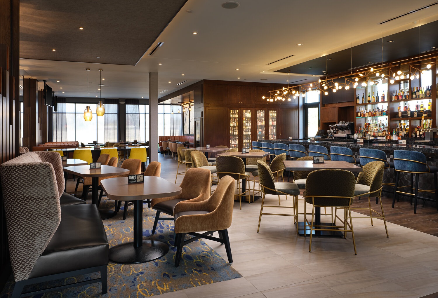 Abcdefs for Oaken Bistro + Bar Invited Couples in for a Night of Dancing and Dinner on Sweetest Day