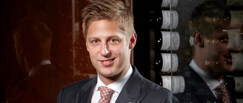 cmcf for III Forks Prime Steakhouse Appoints New Sommelier