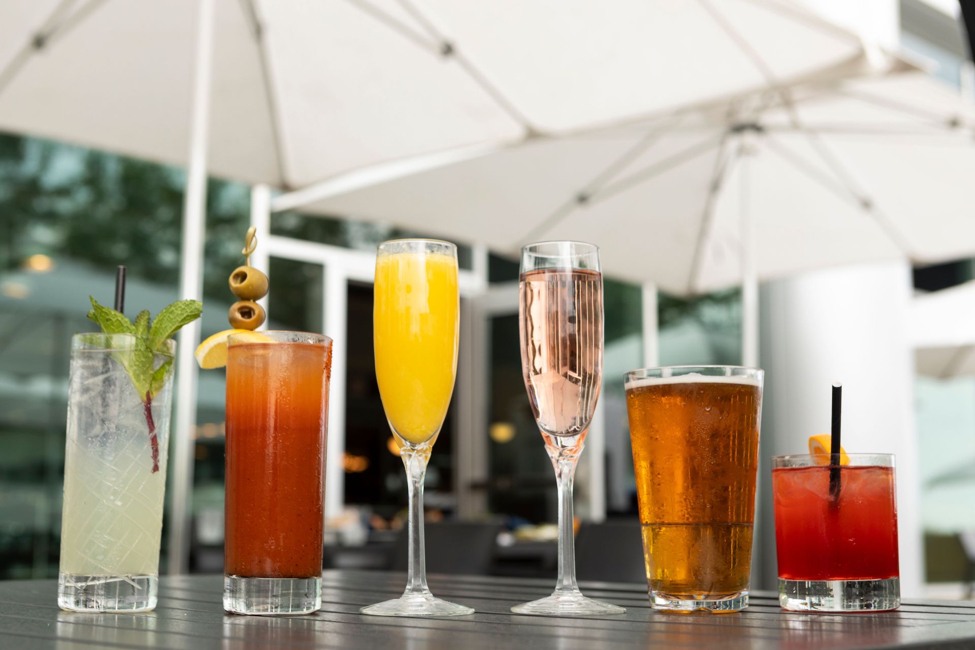 L Otbbk3J for Sable Hotel’s Lirica is Offering Live Spanish Guitar Performances this December