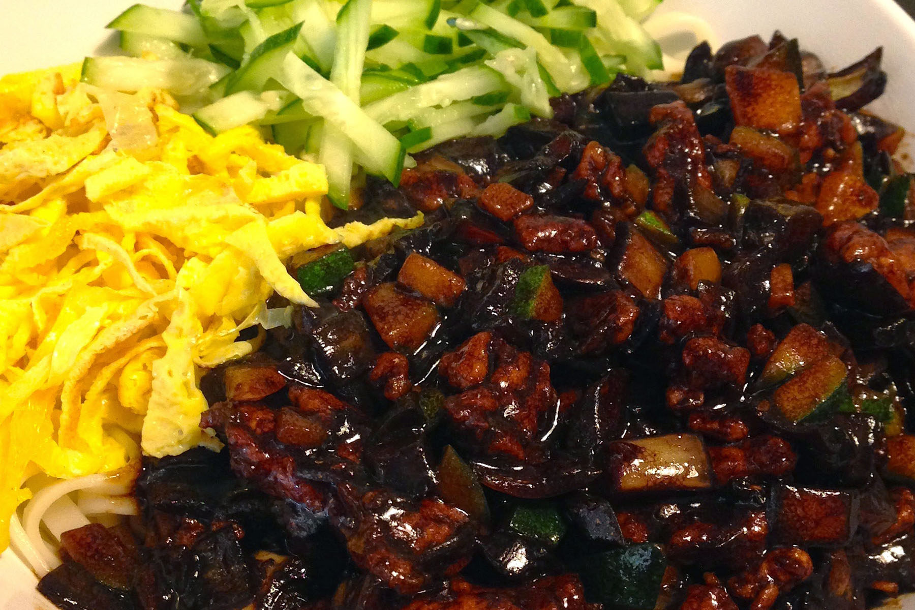 mak 0000 MAK Beijing Noodles 2 for National Noodle Month Special at MAK: Modern Asian Kitchen