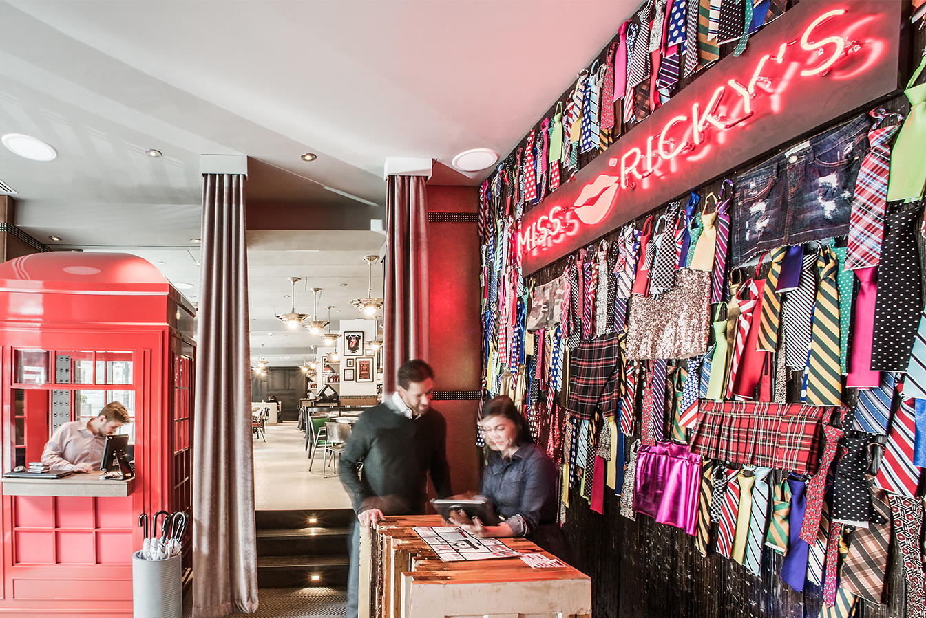 virgin 050115 1616 for Feast Your Eyes on Virgin Hotels Chicago Thanksgiving Specials