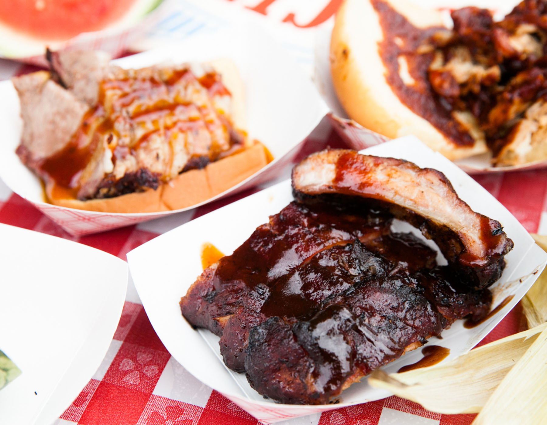 windy city smokeout assorted for Windy City Smokeout Brings BBQ and Country Music to River North Starting Friday